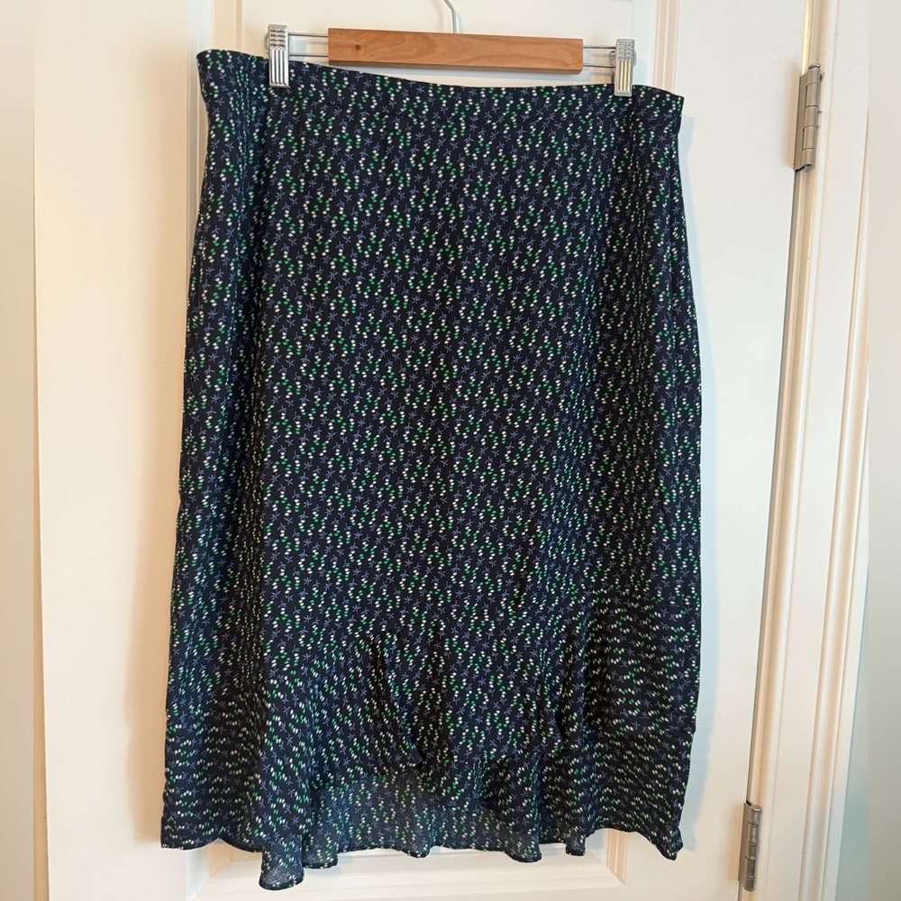 Ann Taylor Asymmetrical Skirt in Navy and Green